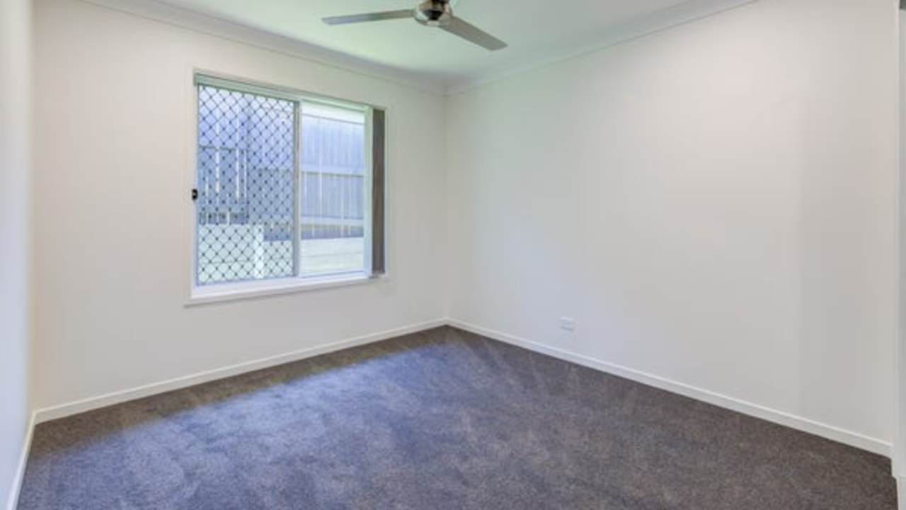 Unfurnished room with own bathroom
