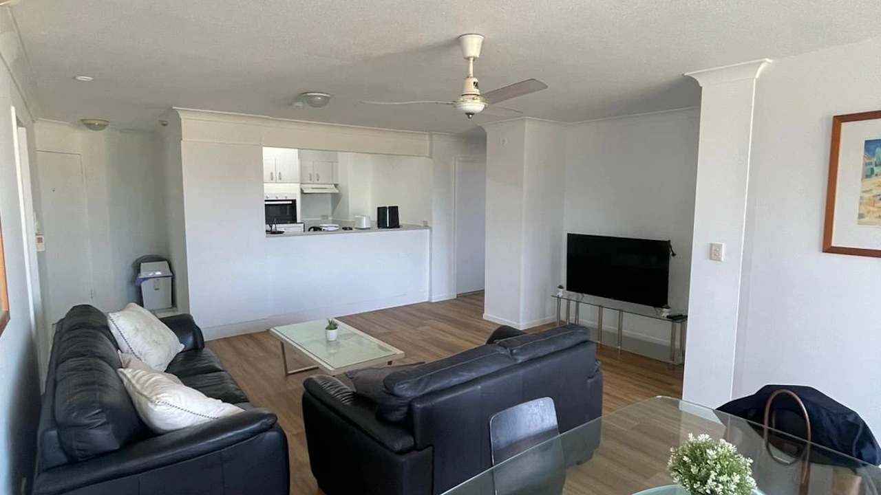 Furnished room in a flatshare