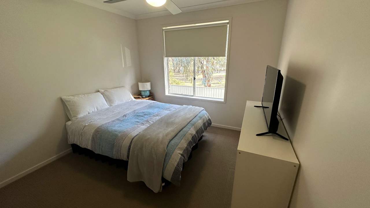 Room in a share house