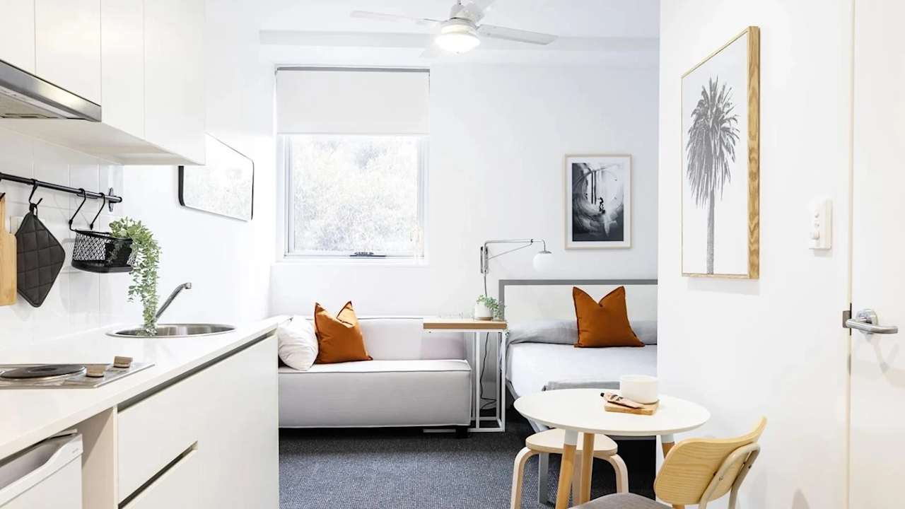Furnished room studio flat for rent