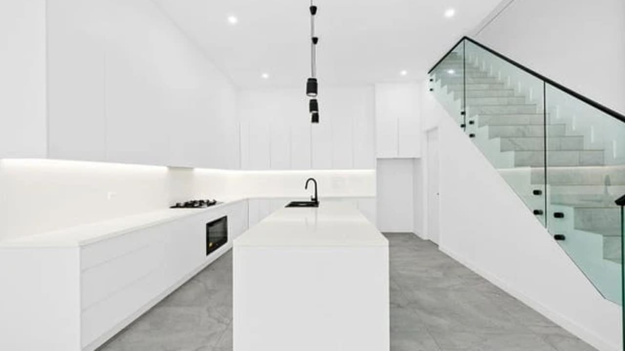 Room in a share house