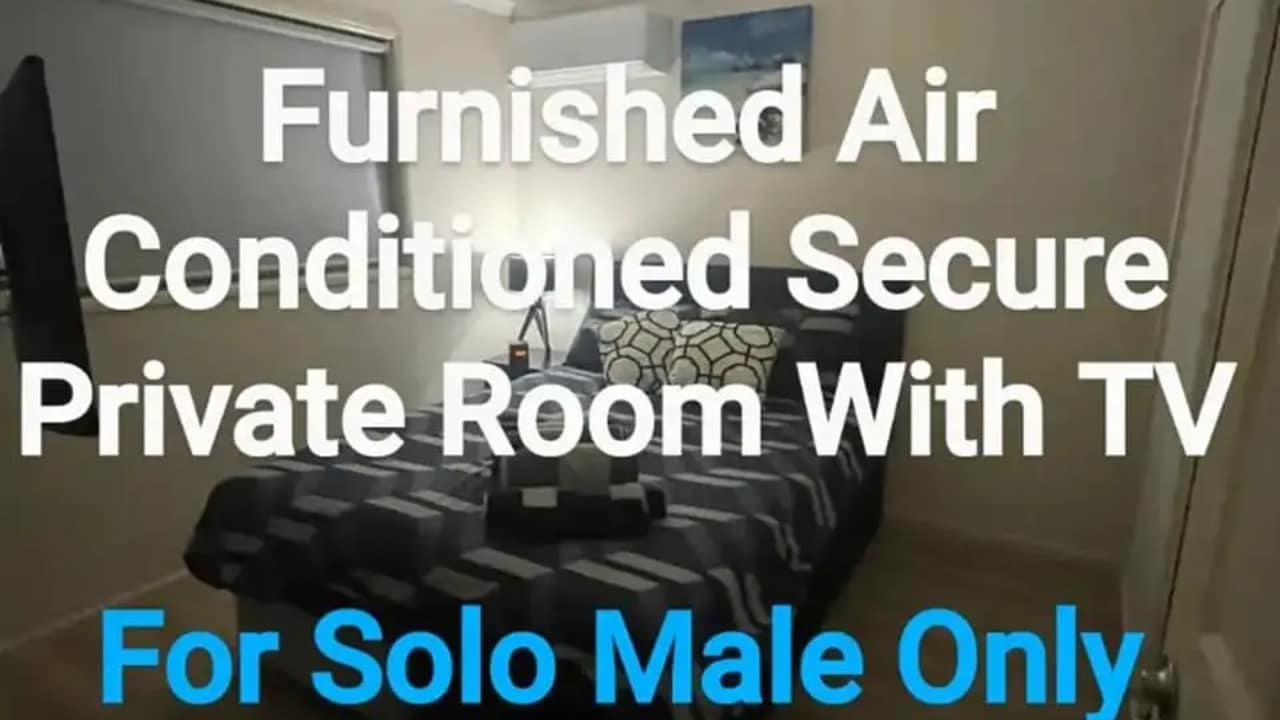 Furnished room in a share house