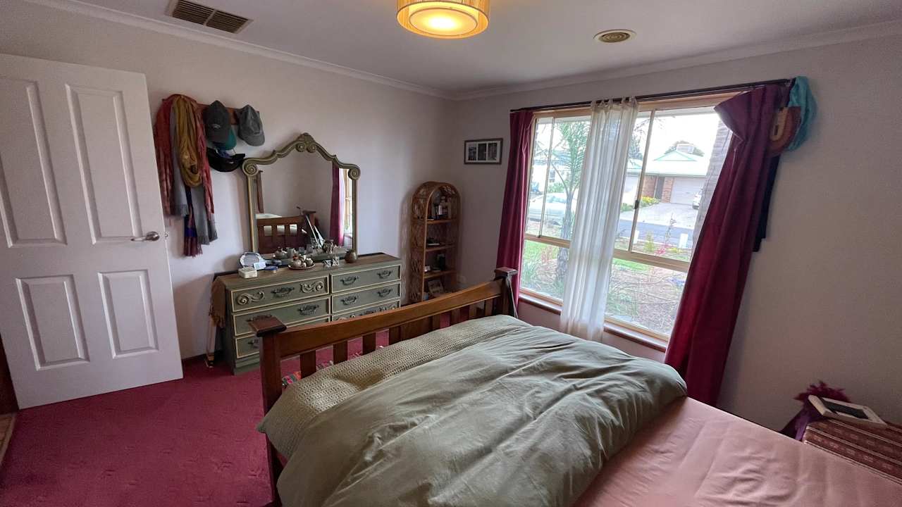 Room with ensuite in a share house