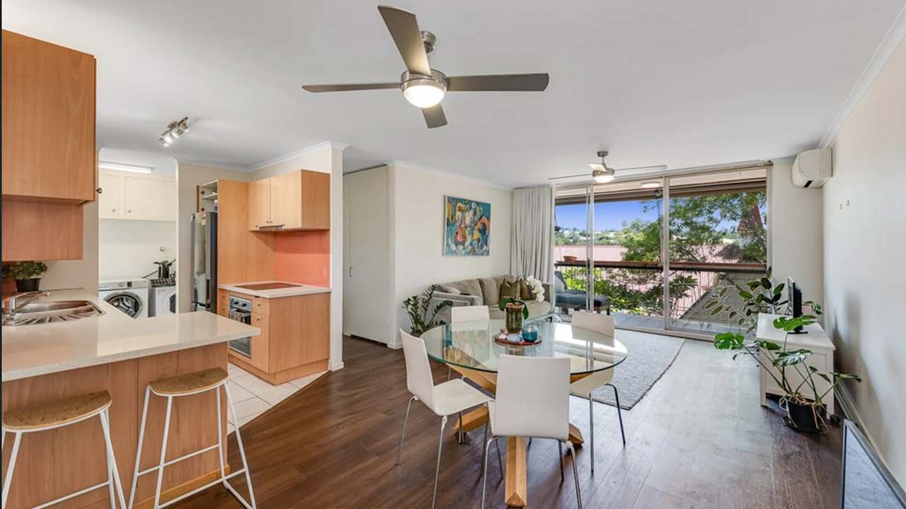 Unfurnished room in a flatshare
