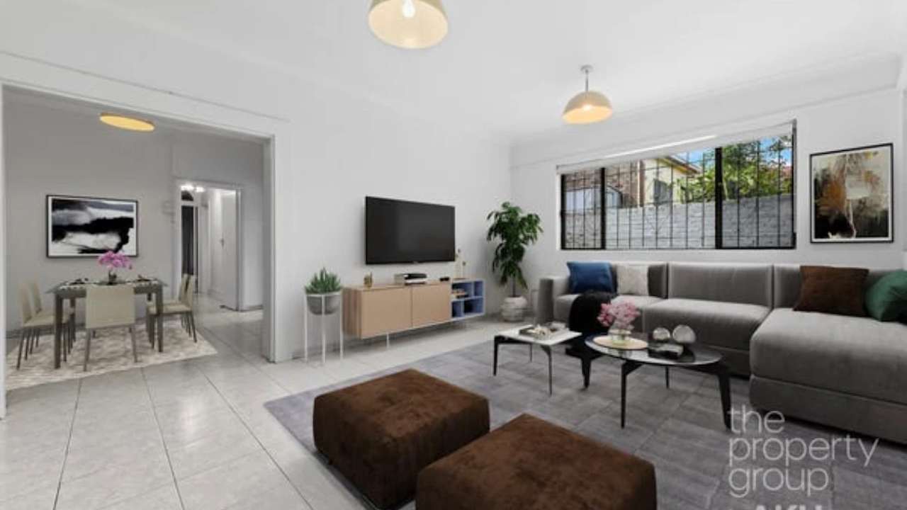 Furnished room in a share house