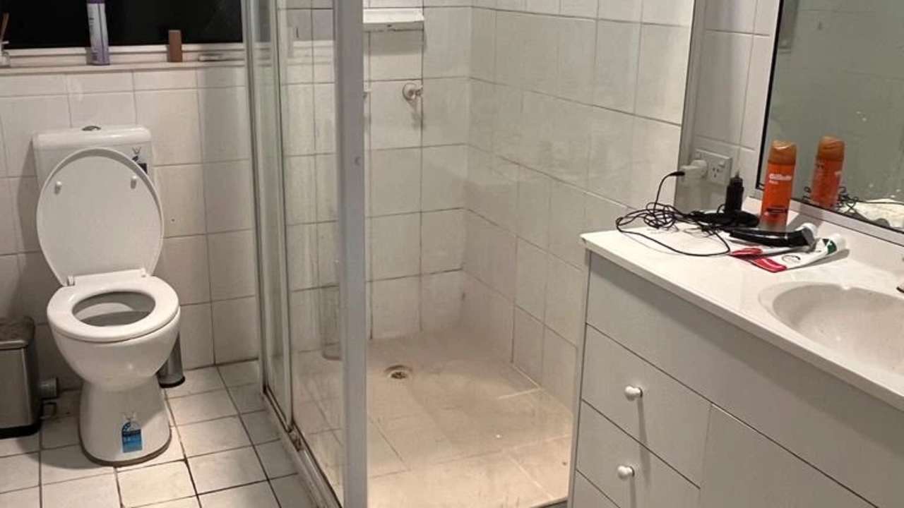 Whole property with 5 rooms for rent