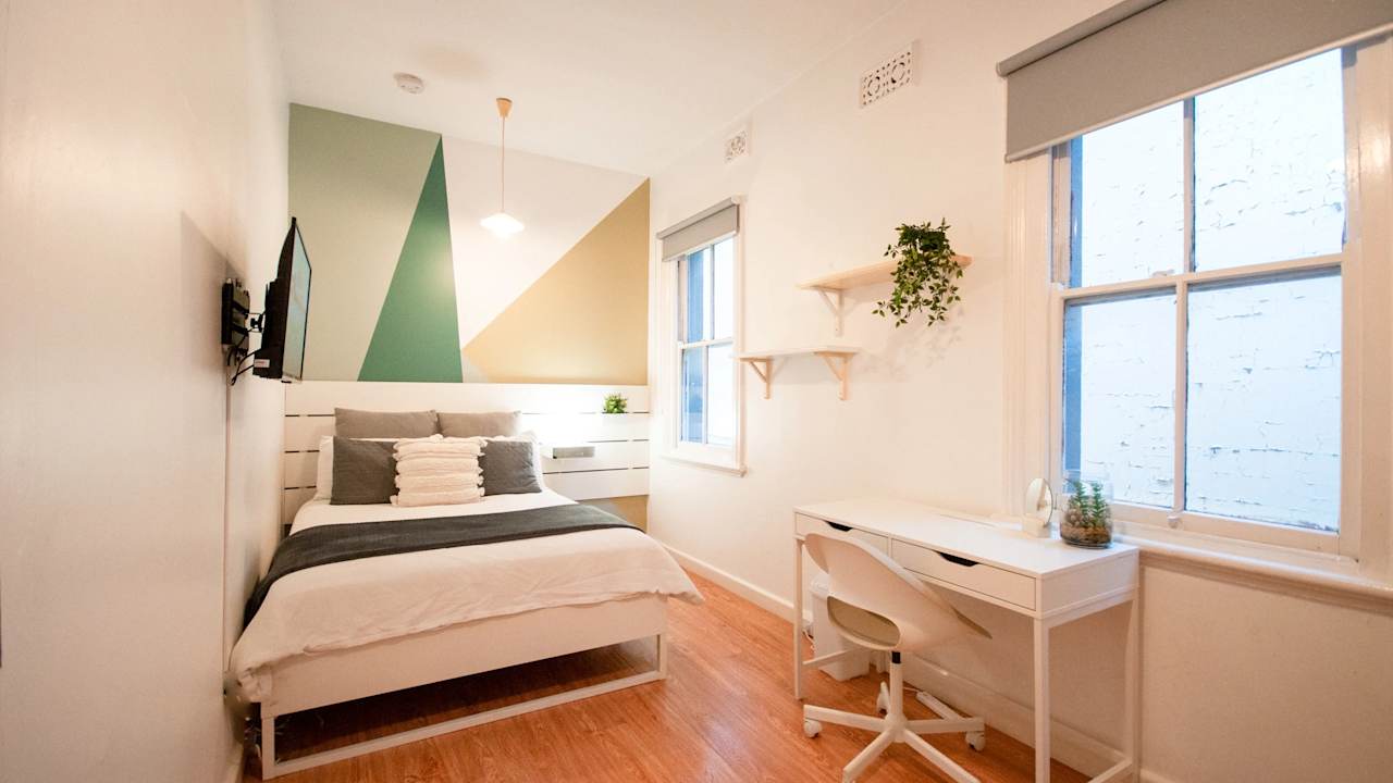 Furnished room in a share house
