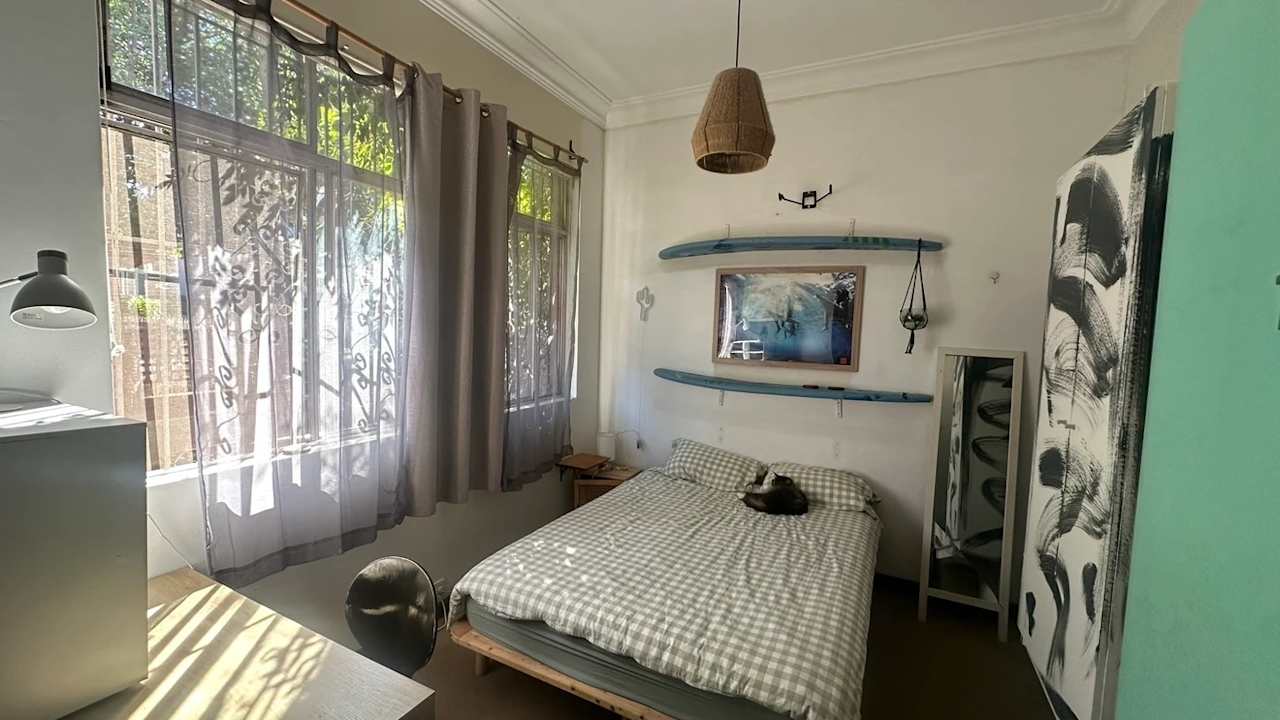 Furnished room in a share house