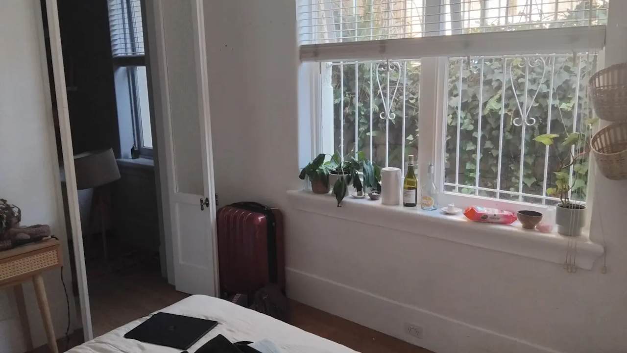 Furnished room in a flatshare