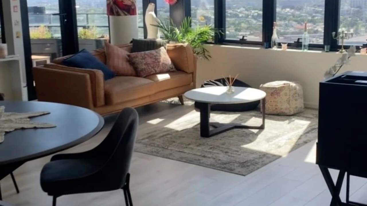 Furnished room in a flatshare