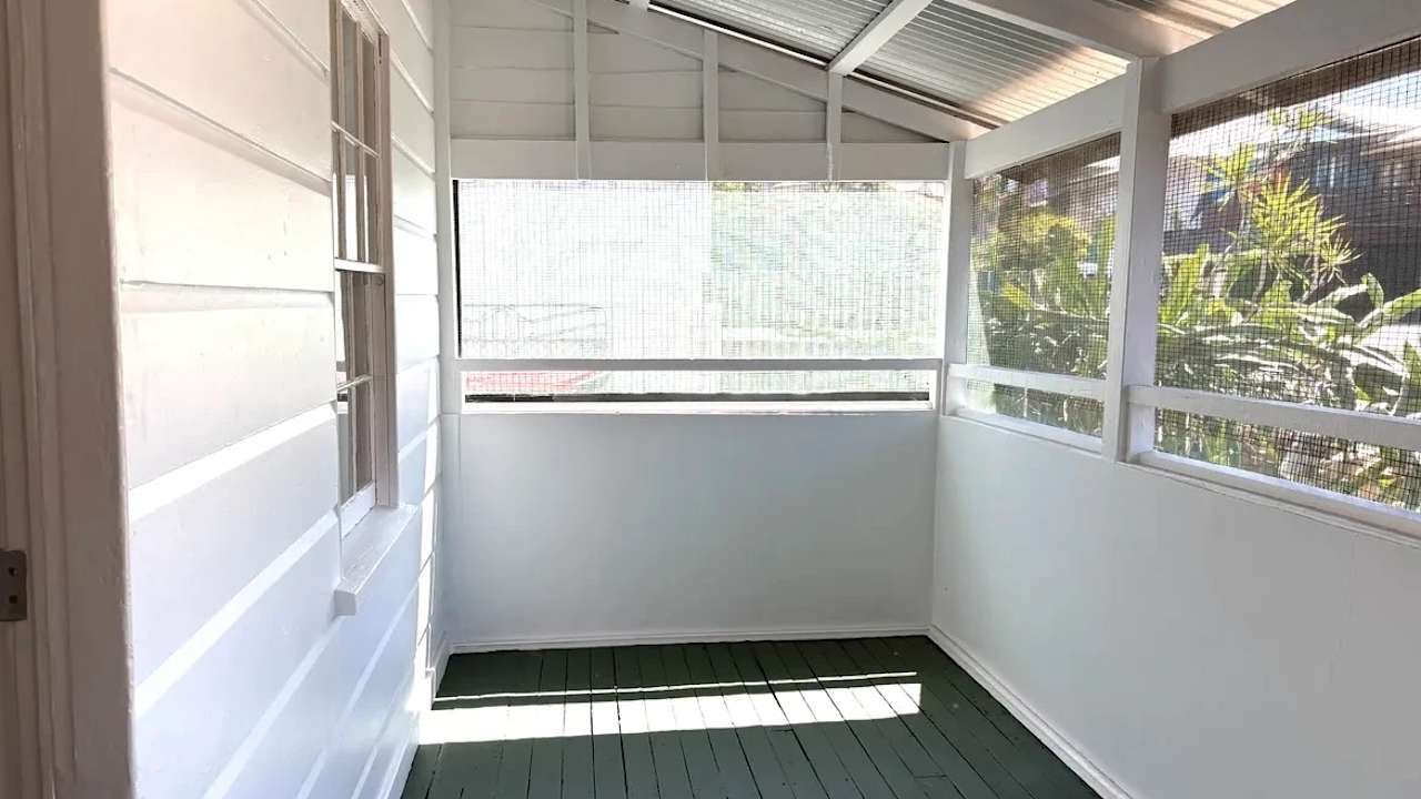 Unfurnished room in a share house