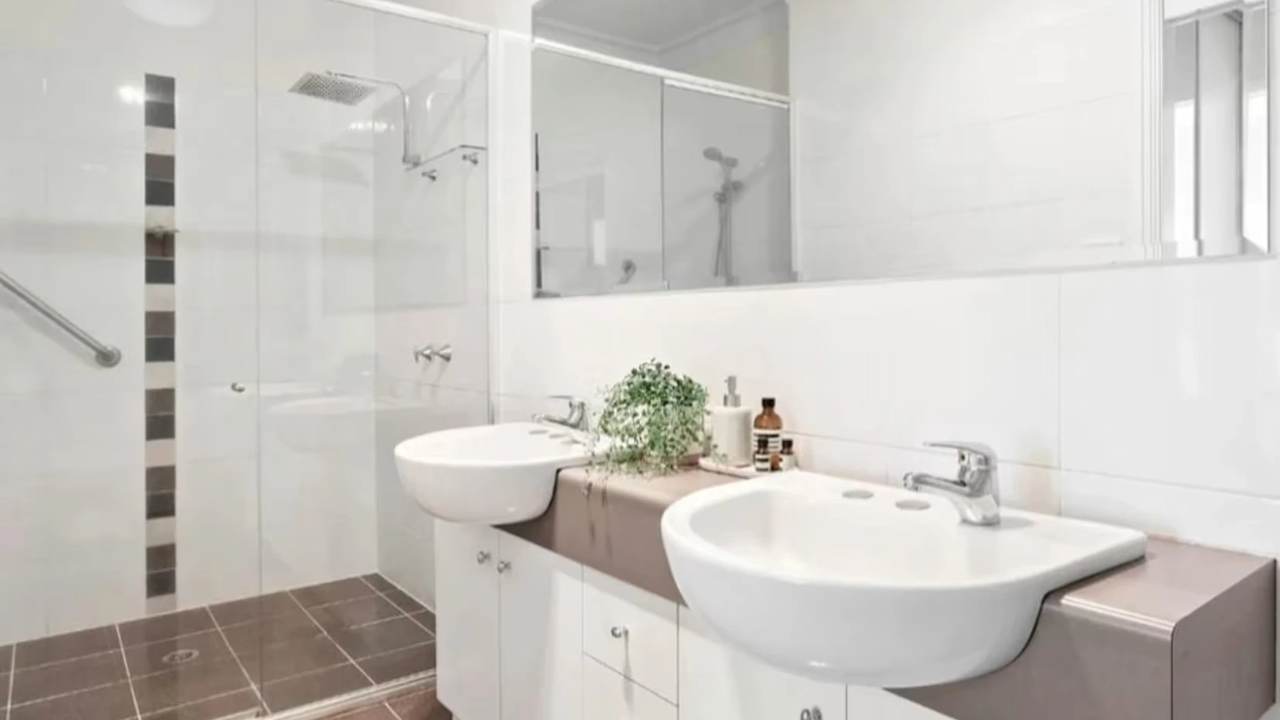 Unfurnished room with ensuite in a share house