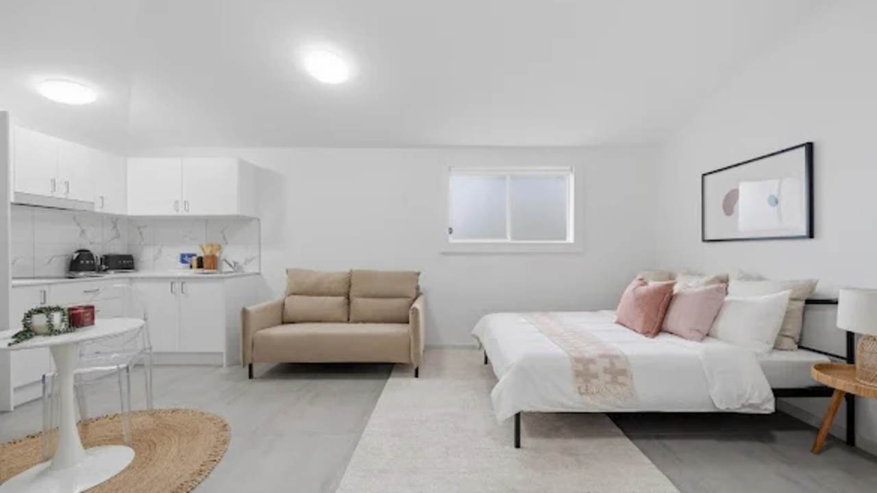 Room studio flat for rent