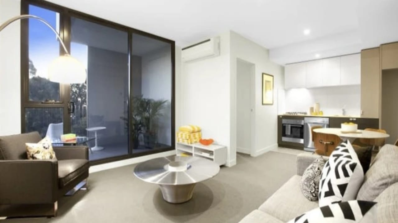 Whole property with 2 rooms for rent