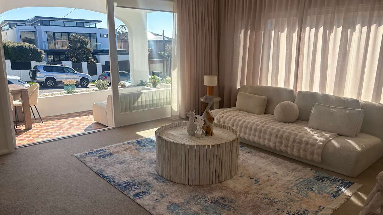 Room in a share house