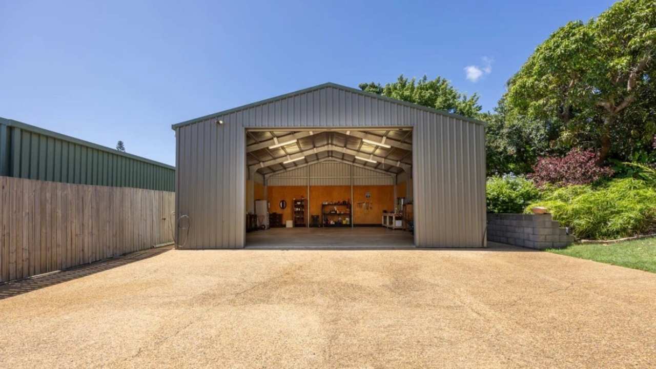 Whole property with 3 rooms for rent