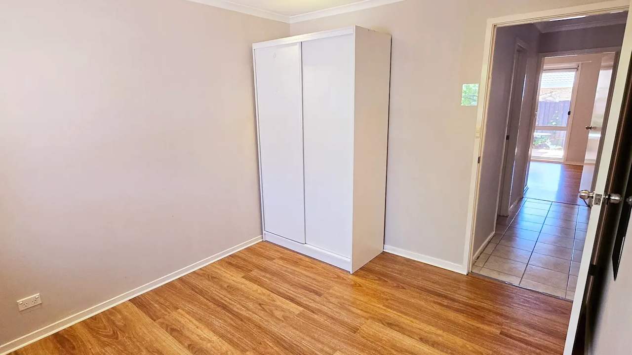 Unfurnished room in a share house