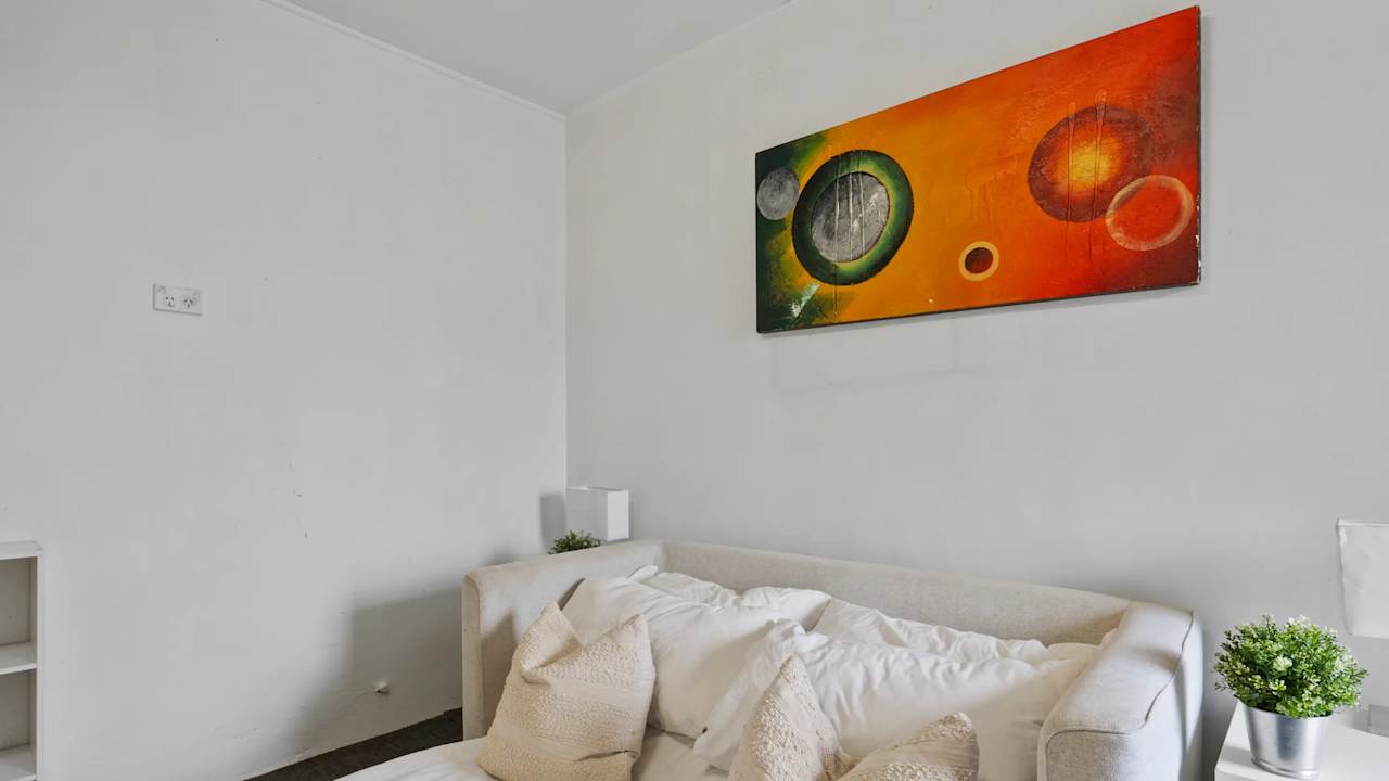 Furnished room with ensuite in a flatshare