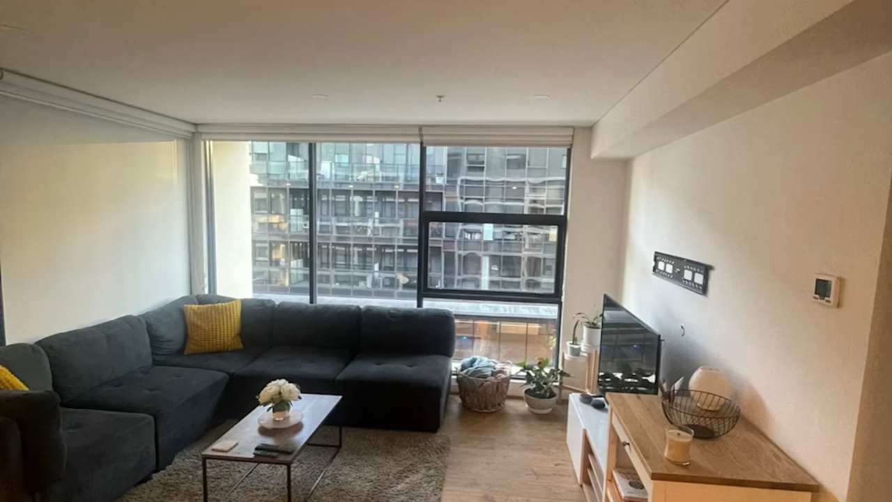 Furnished room in a flatshare