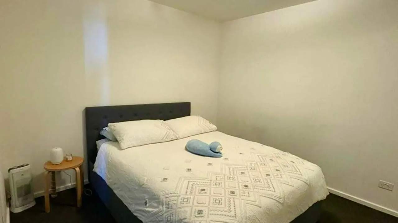 Furnished room with own bathroom