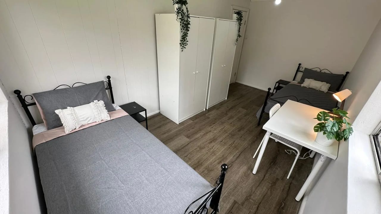 Furnished room in a share house