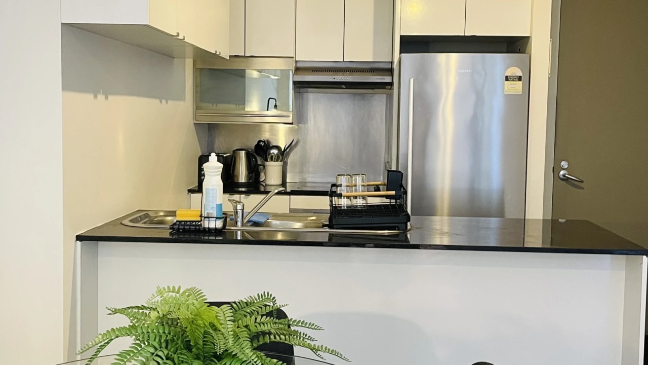 Furnished room in a flatshare