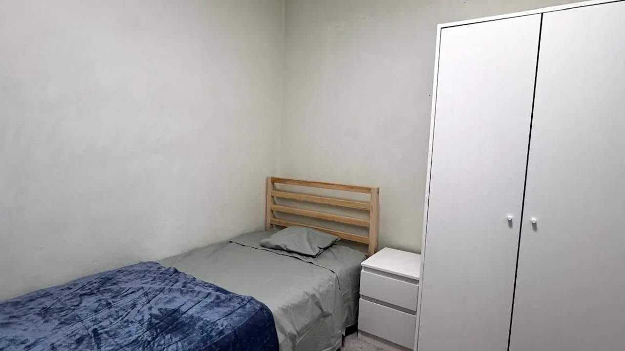 Furnished room in a flatshare