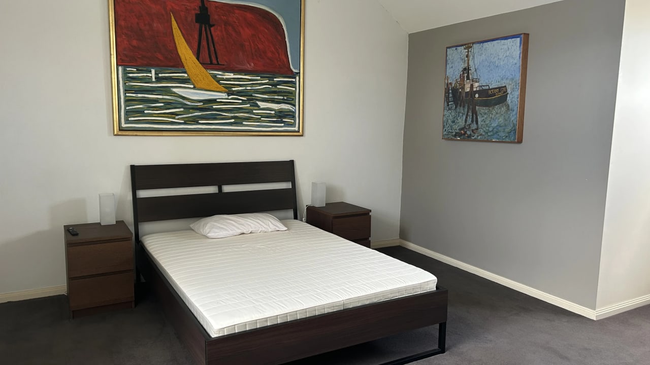 Furnished room in a share house