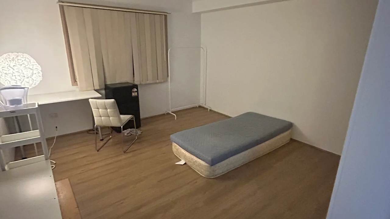 Furnished room in a flatshare