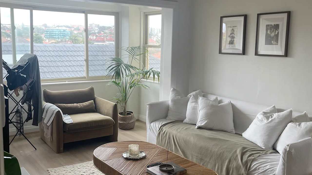 Unfurnished room in a flatshare