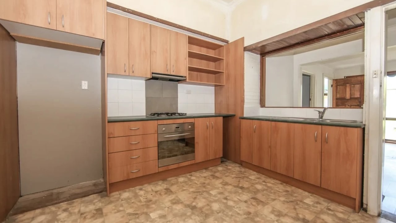 Room in a share house