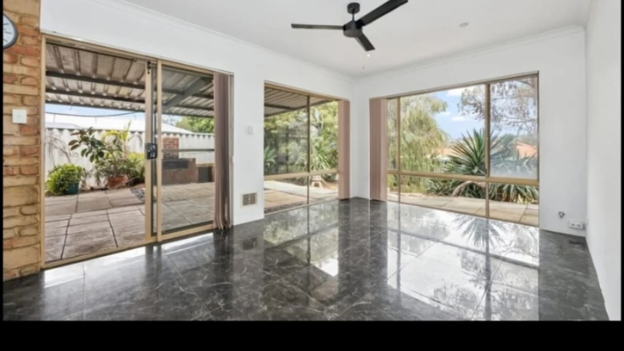 Room in a share house