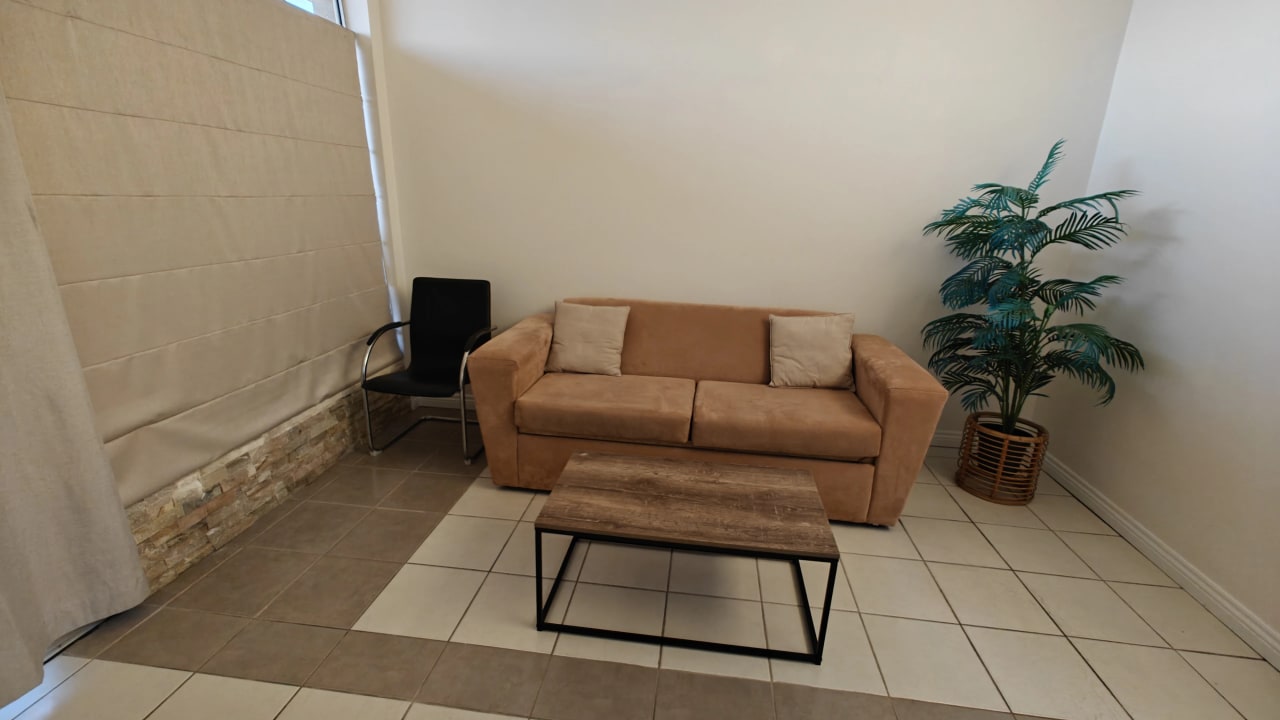 Whole property with 2 rooms for rent