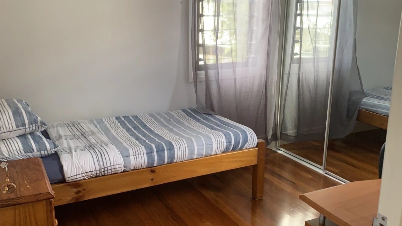 Furnished room in a share house