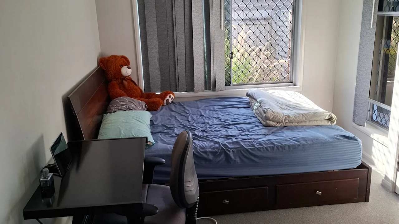 Furnished room with own bathroom