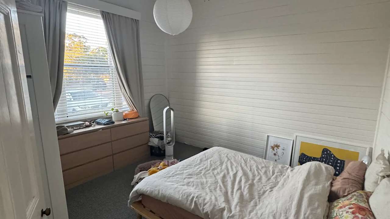 Unfurnished room in a share house