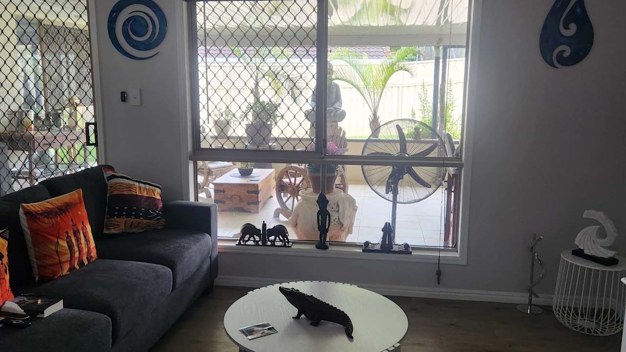 Room in a share house