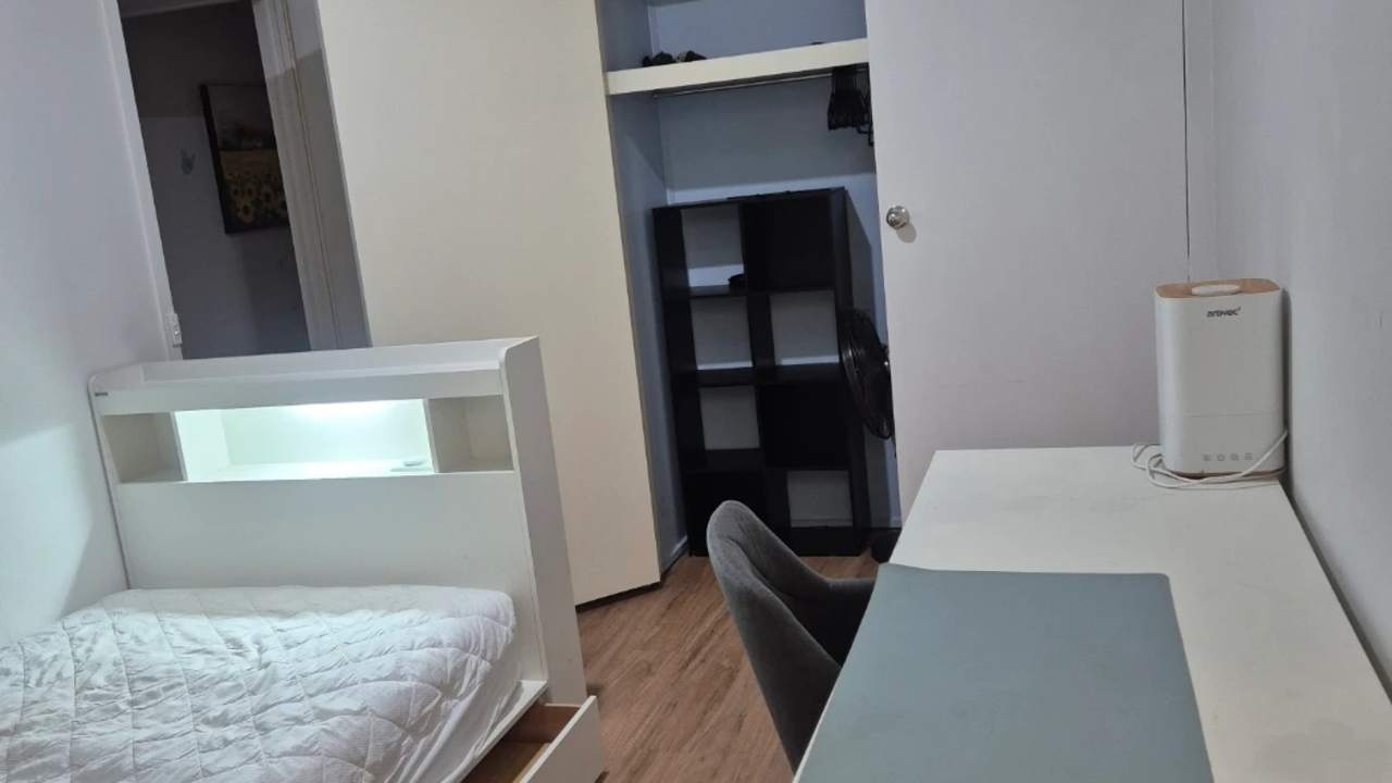Furnished room with own bathroom