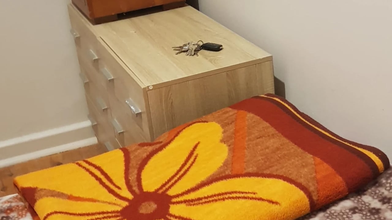 Furnished room in a share house