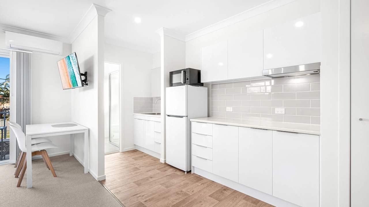Furnished room studio flat for rent