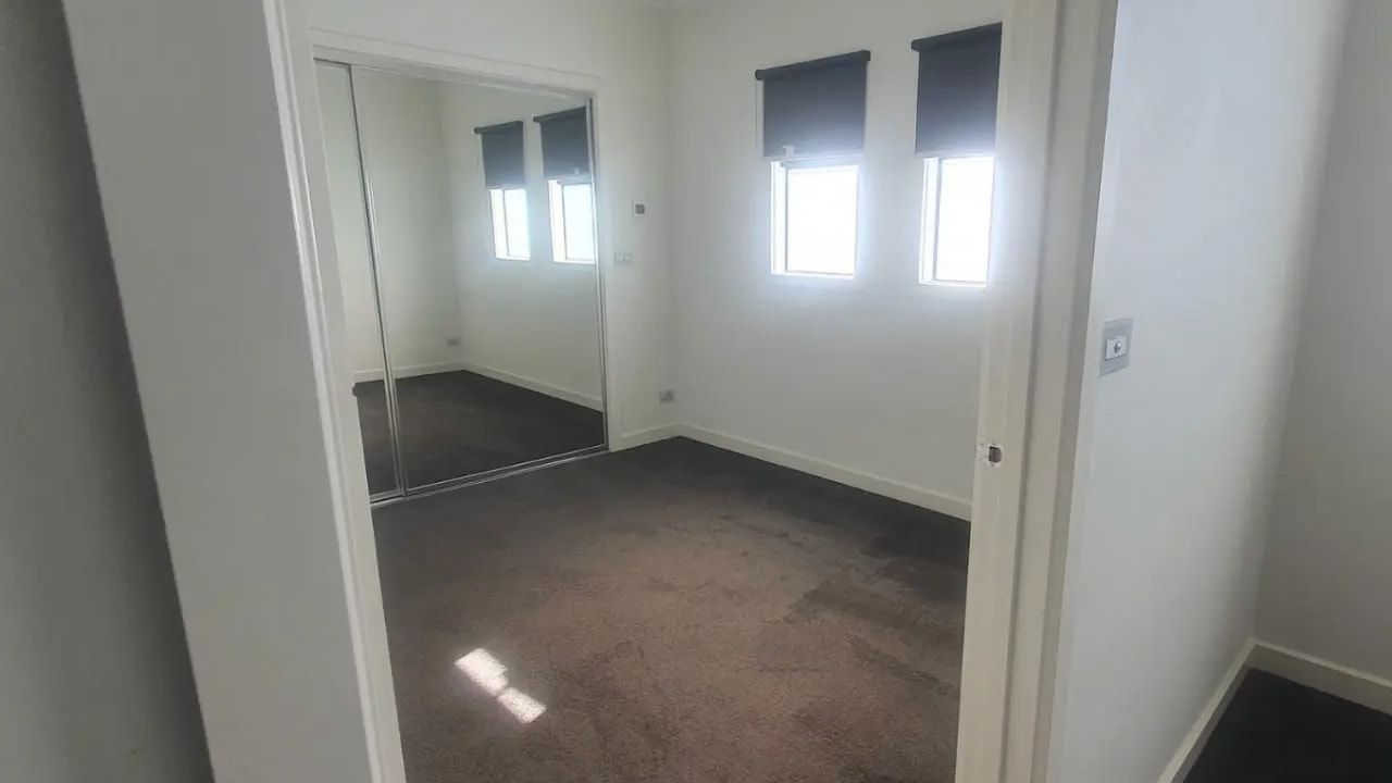 Room in a share house