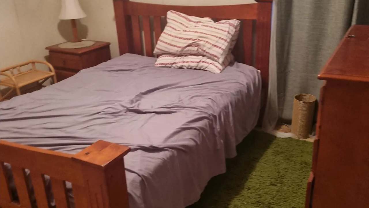 Room in a share house