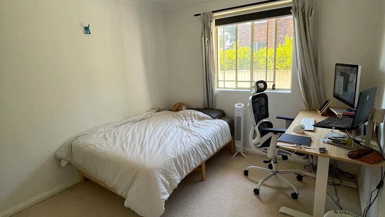 Furnished room in a flatshare
