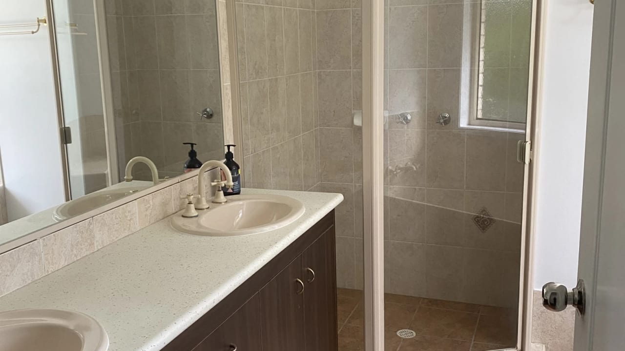 Furnished room with own bathroom