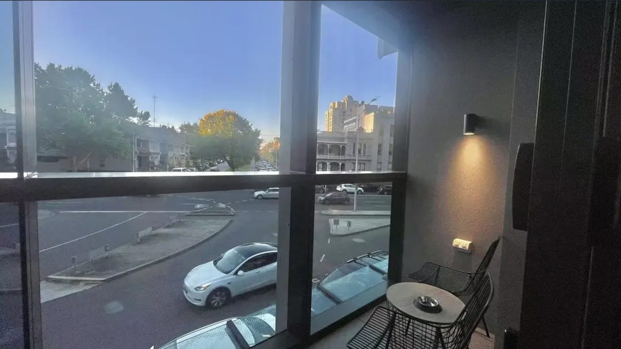 Whole property with 2 rooms for rent