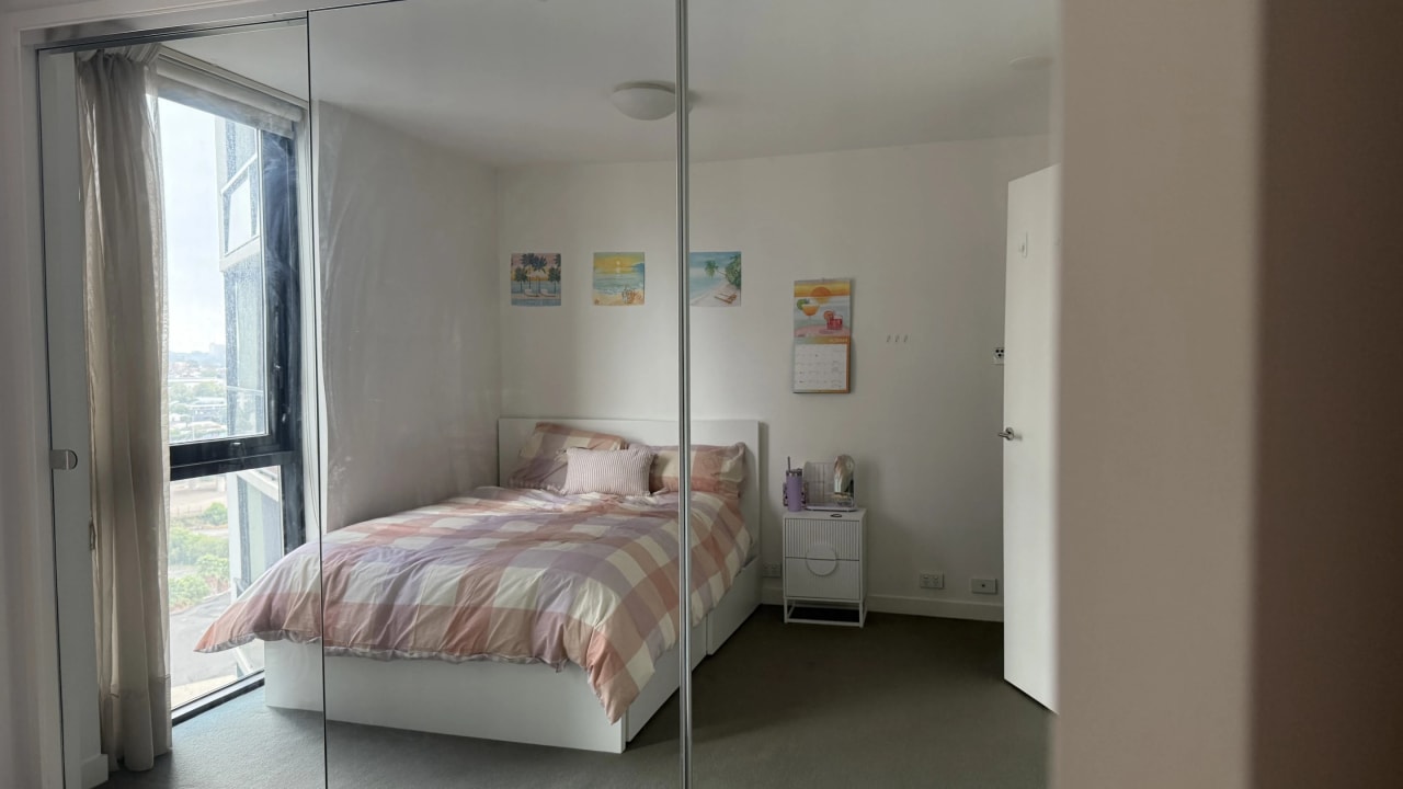 Unfurnished room with own bathroom