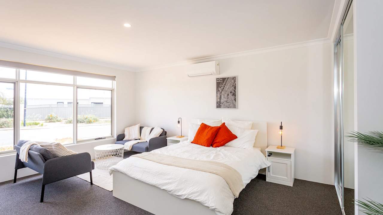 Furnished room with ensuite in a share house