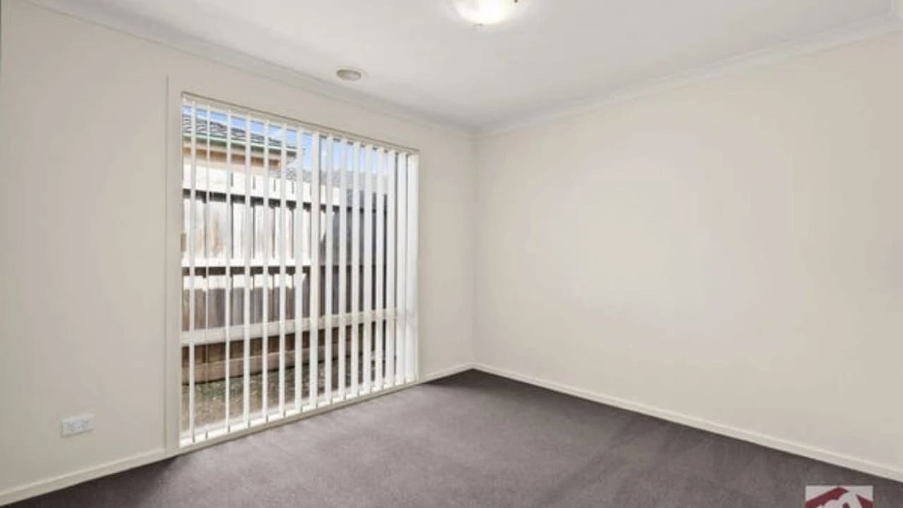 Unfurnished room in a share house