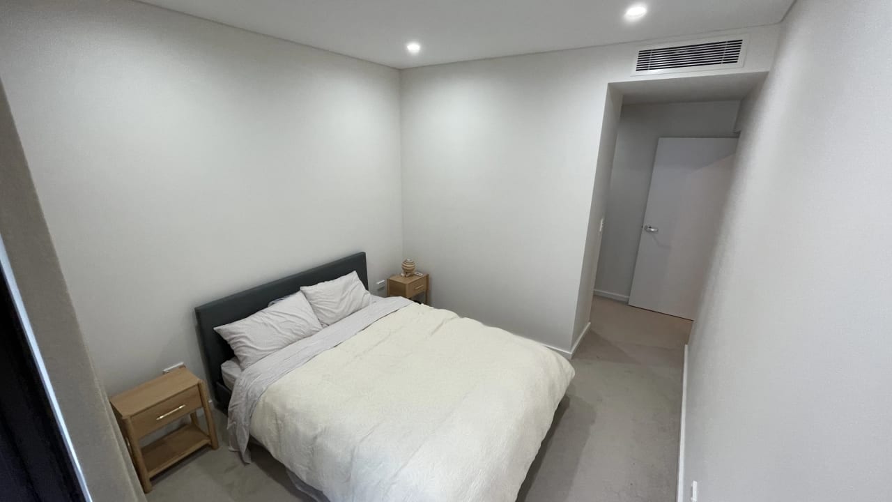 Furnished room with own bathroom