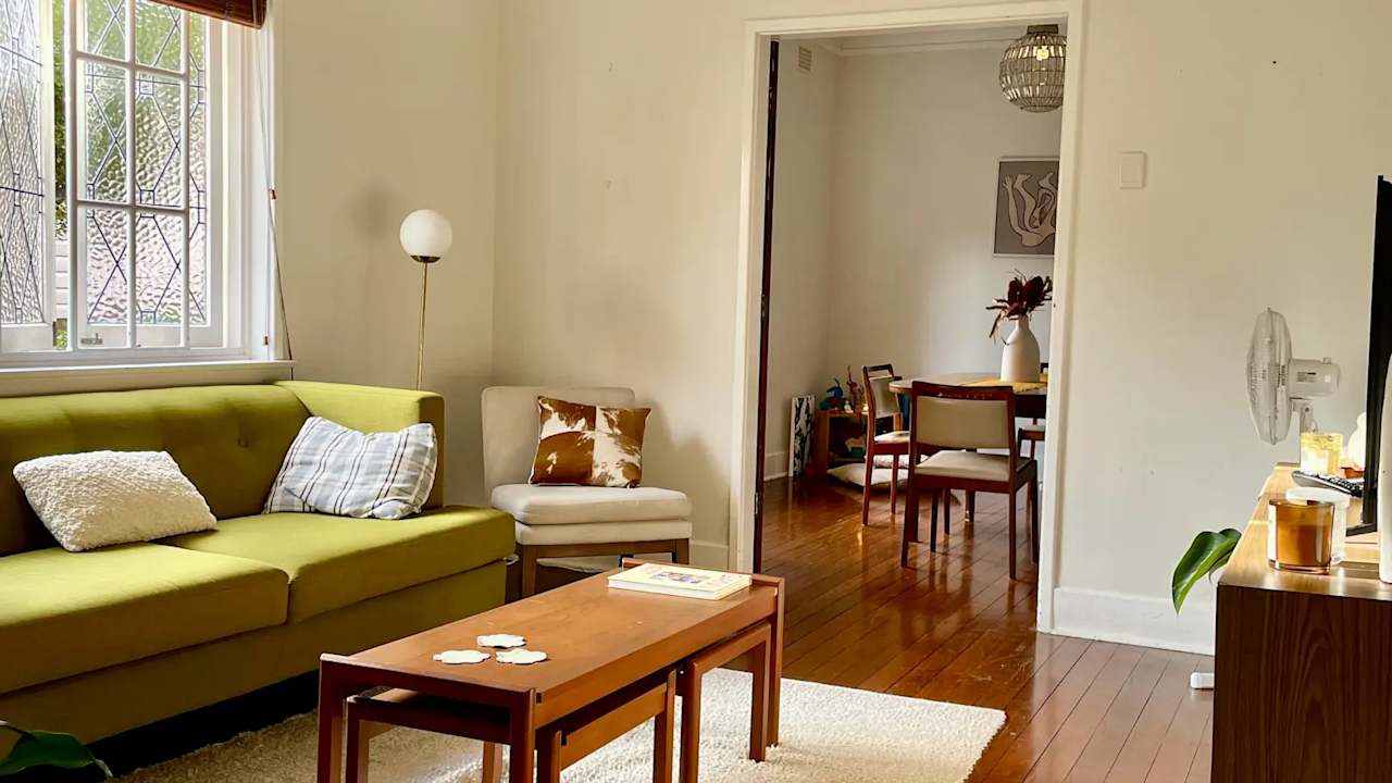 Unfurnished room in a flatshare